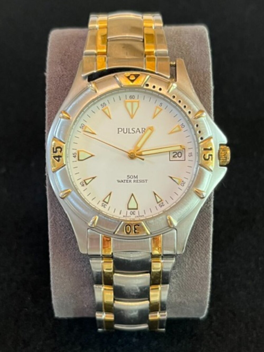PULSAR | Two-Tone Stainless Steel bracelet with Date-NEW battery